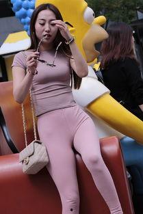 紧身丝袜饭怕,紧身丝袜背后的时尚与恐惧