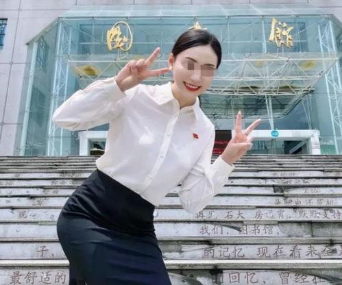 丝袜老师唐晶,揭秘职场女性的优雅与智慧