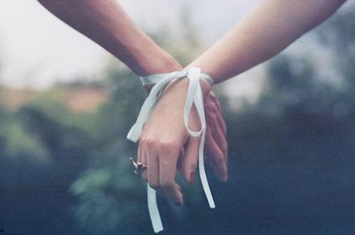 机器之血红丝袜女,红丝袜女生的复仇传奇