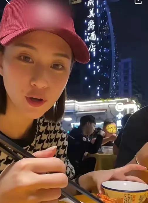 娱乐圈吃瓜爆料的声音,揭秘明星背后的秘密与真相